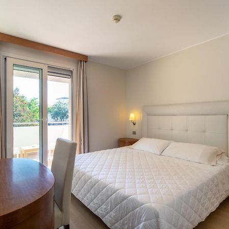 Hotel Villa Doimo リニャーノ・サッビアドーロ エクステリア 写真